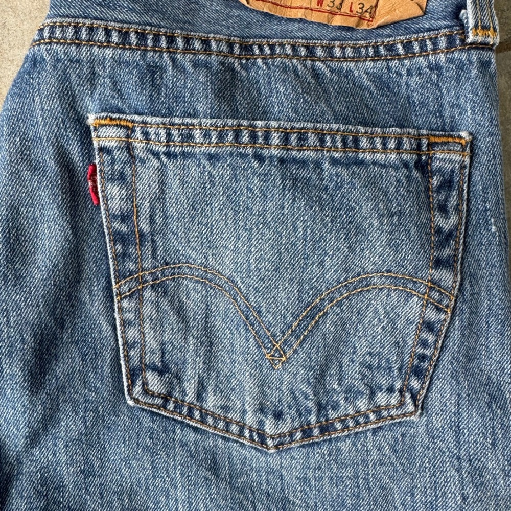 Vintage Levi's 501 Button Fly Jeans W33 L32 100% Cotton Medium Wash USA Style - Picture 7 of 10
